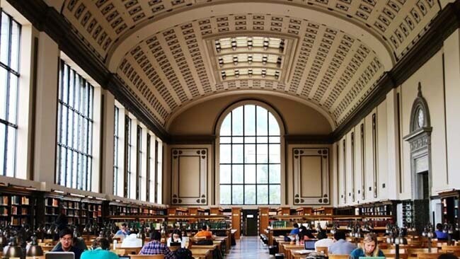 加州大學伯克萊分校(University of California, Berkeley)，簡稱UC Berkeley
