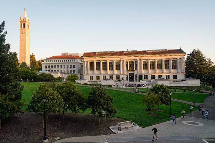 加州大學伯克萊分校(University of California, Berkeley)，簡稱UC Berkeley