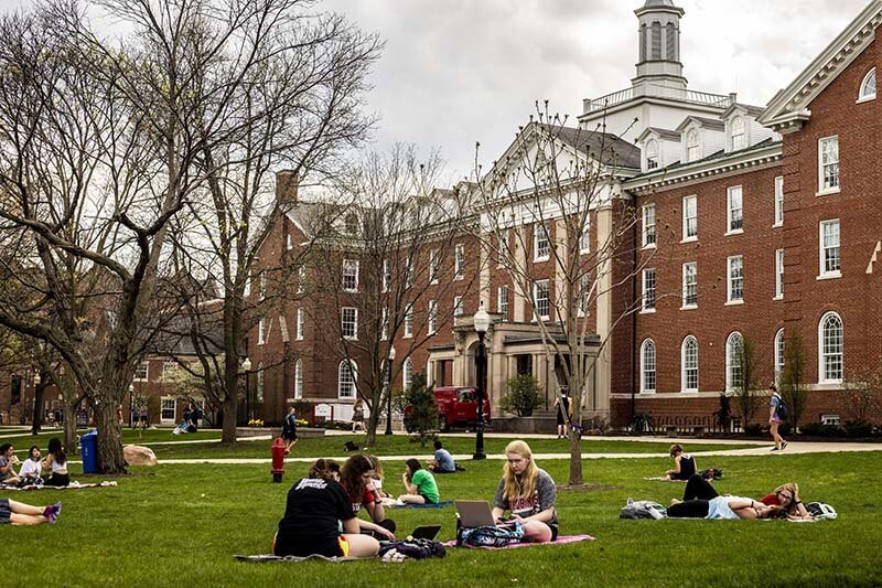 伊利諾州立大學(Illinois State University,簡稱ISU)