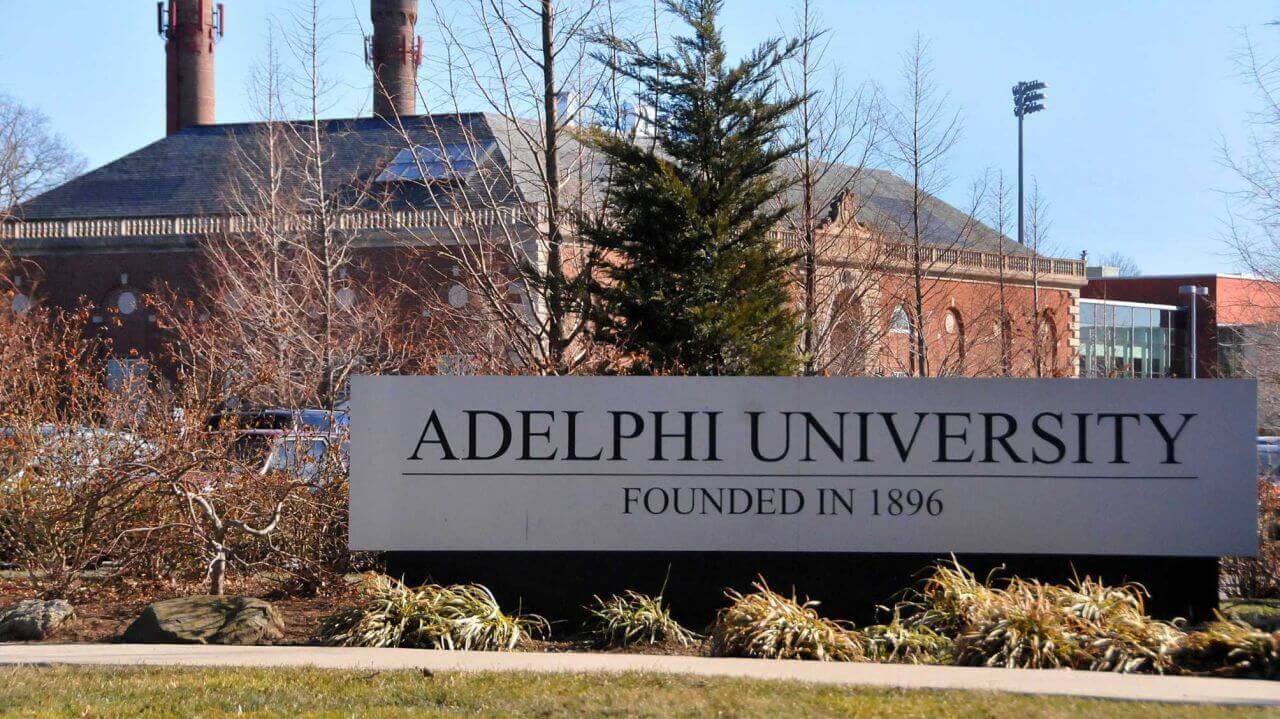 艾德菲大學Adelphi University，簡稱ADU