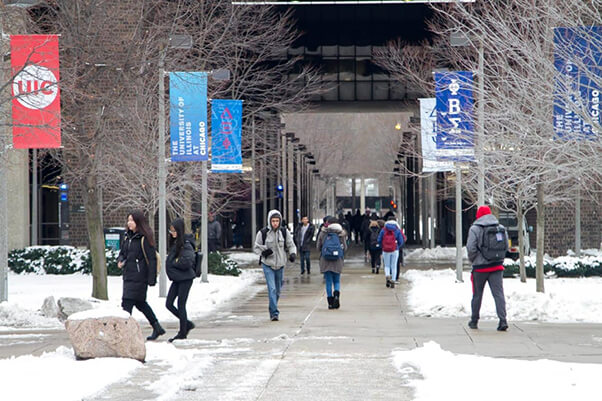 伊利諾大學芝加哥分校University of Illinois at Chicago（簡稱UIC）