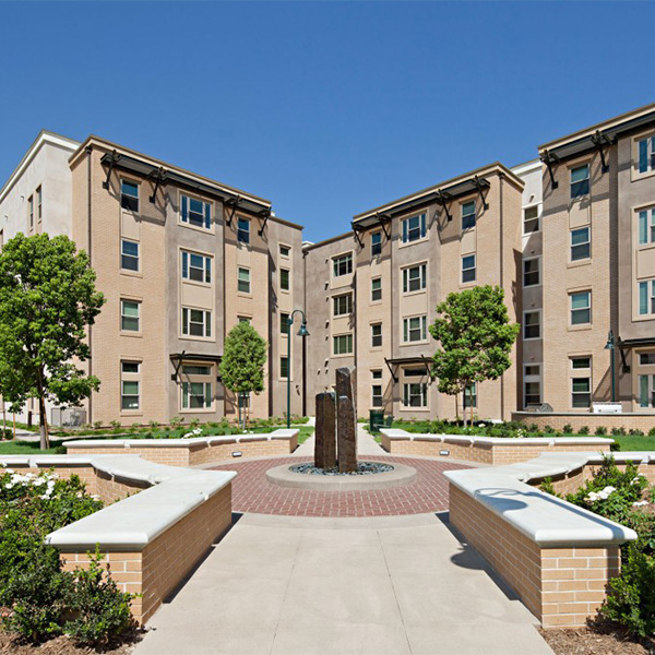 拉文大學University of La Verne